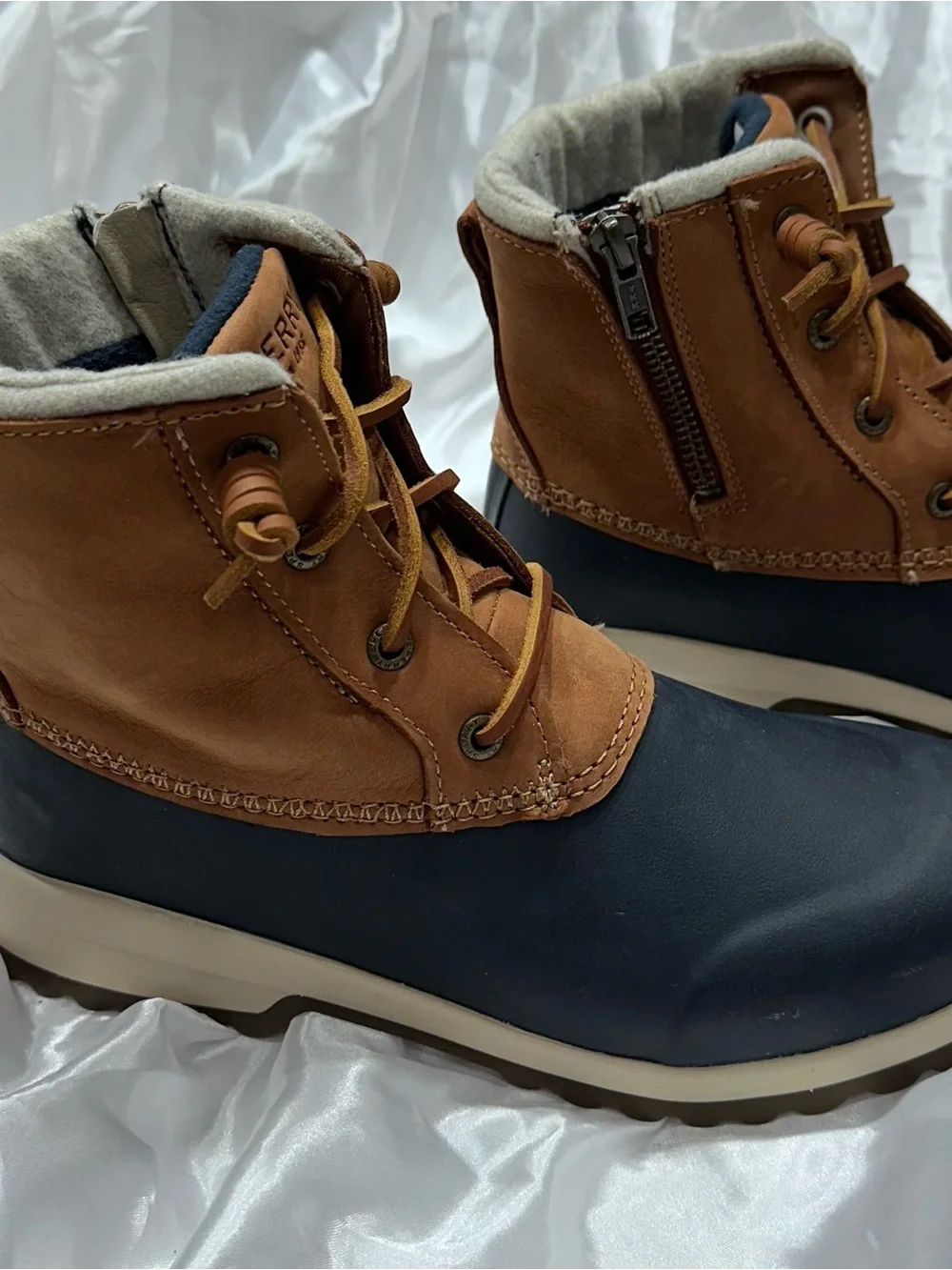 Sperry Maritime Repel Winter Tan/Navy Waterproof Lace-Up Boot Sz 7 NWOT